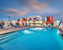 SpringHill Suites by Marriott Las Vegas Convention Center